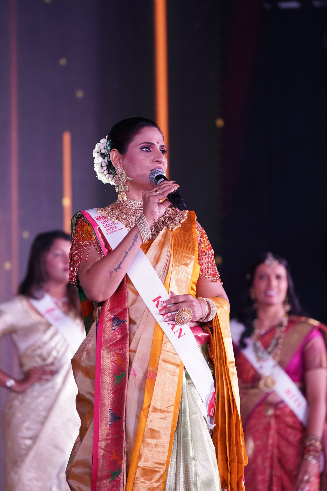 Mrs Andhra Queens & Finalists